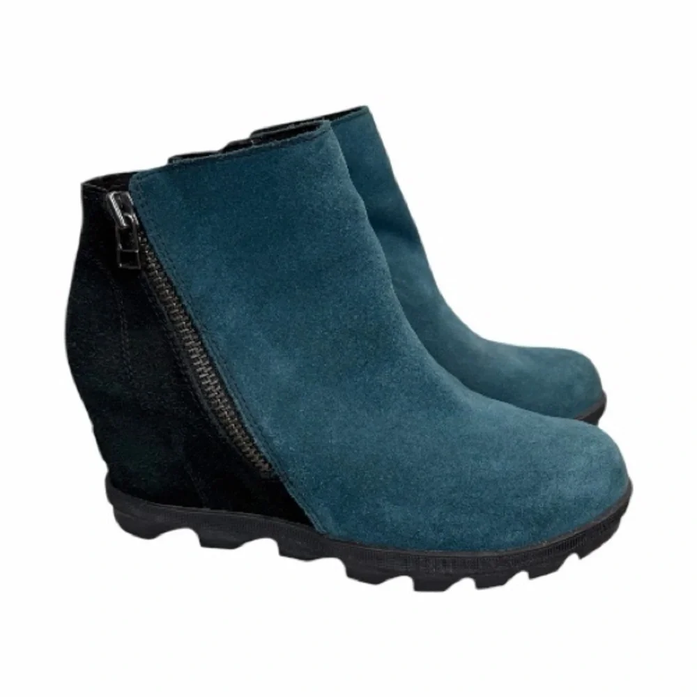 Sorel Joan of Arctic Wedge Booties Dark Seas Blue Suede Size 7 Gorpcore Urban